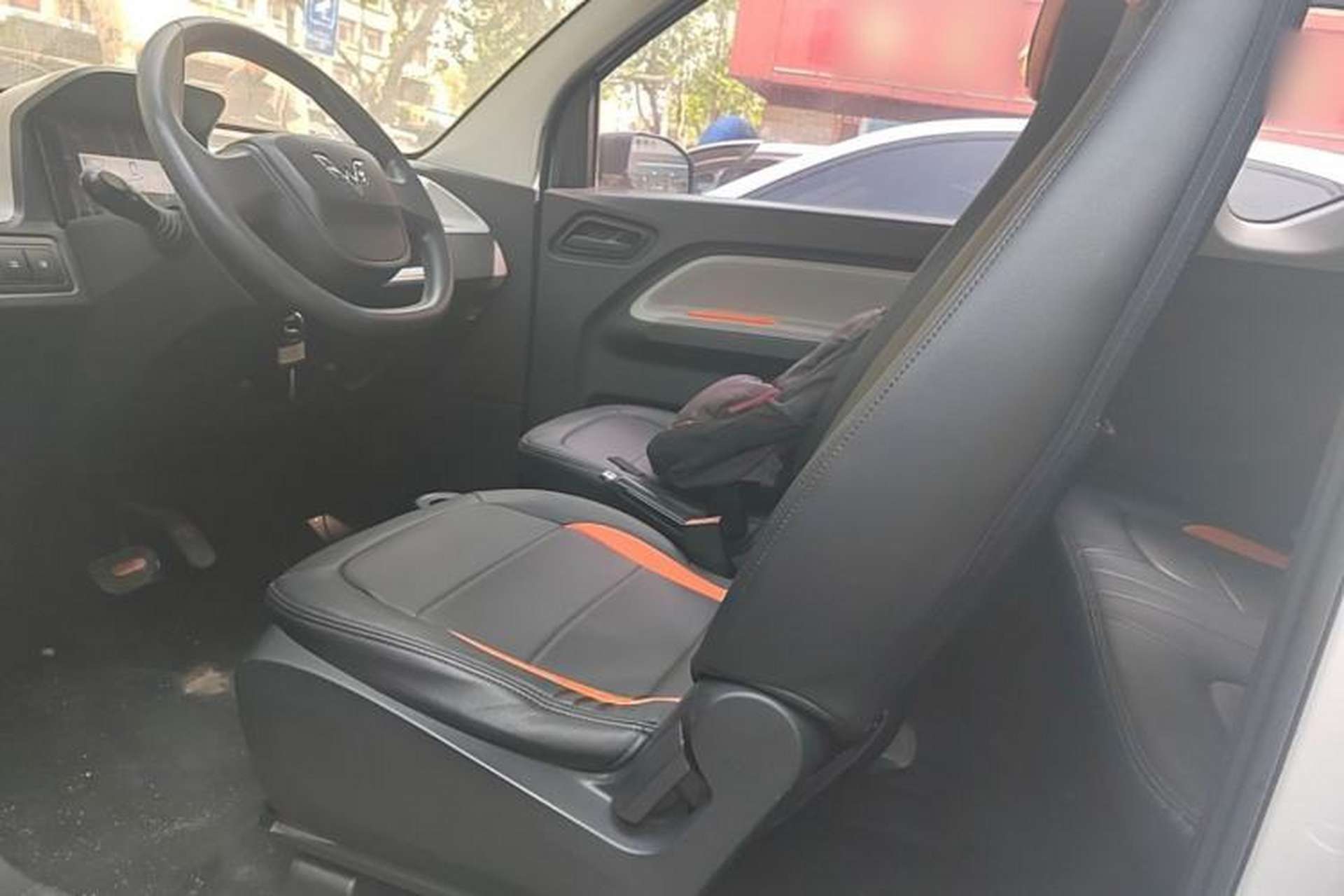 Used Wuling Hongguang MINIEV 2022 Easy Version Lithium Iron Phosphate Left Front Seat