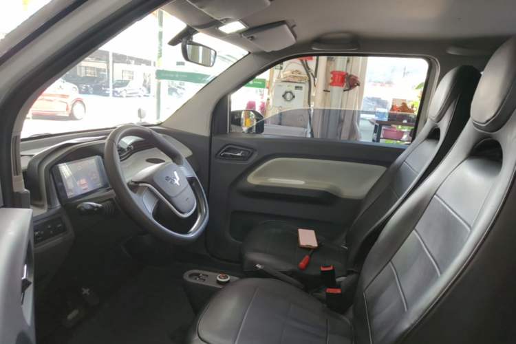 Used Wuling Hongguang MINIEV 2022 Macaron Premium Model – Lithium Iron Phosphate Left Front Seat