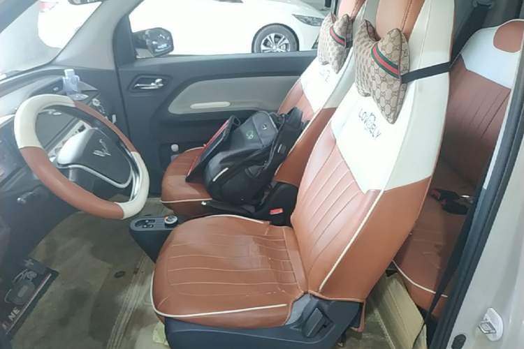 Used Wuling Hongguang MINIEV 2022 Macaron Premium Model – Lithium Iron Phosphate Left Front Seat