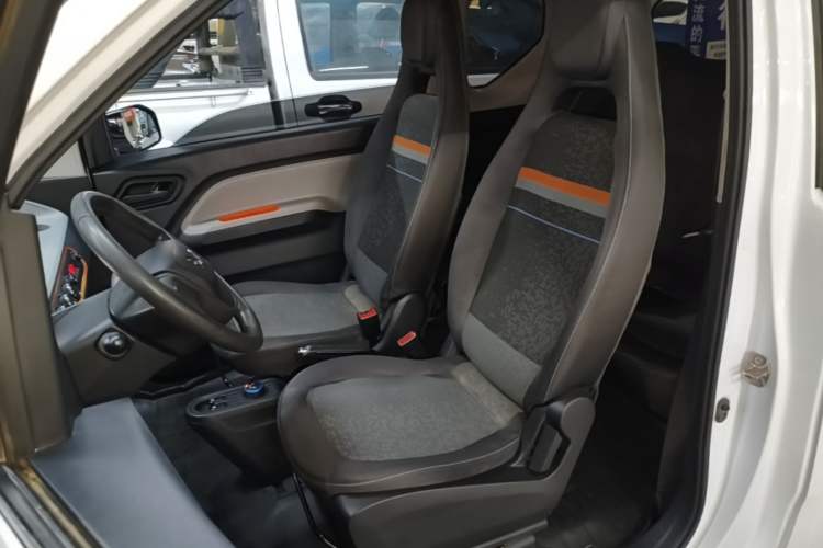 Used Wuling Hongguang MINIEV 2022 Easy Version Lithium Iron Phosphate Left Front Seat