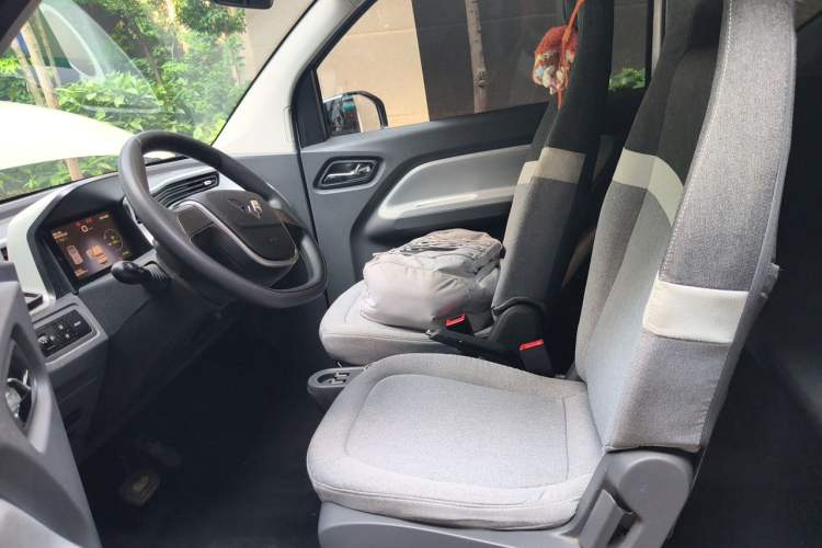 Used Wuling Hongguang MINIEV 2022 Macaron Premium Model – Lithium Iron Phosphate Left Front Seat