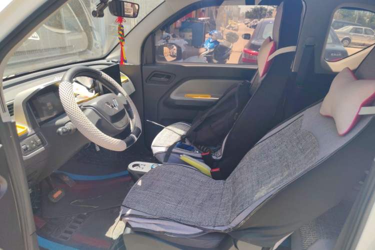 Used Wuling Hongguang MINIEV 2022 Macaron Fashion Model Lithium Iron Phosphate Left Front Seat
