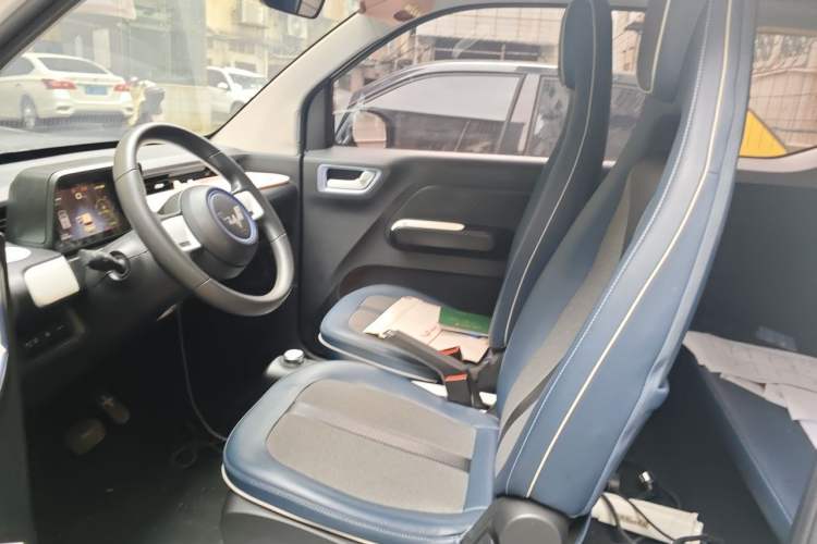 Used Wuling Hongguang MINIEV 2022 GAMEBOY 200km Gaming Edition with Lithium Iron Phosphate Left Front Seat