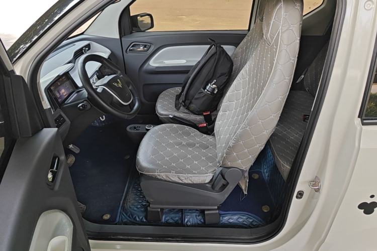 Used Wuling Hongguang MINIEV 2022 Macaron Fashion Model Lithium Iron Phosphate Left Front Seat