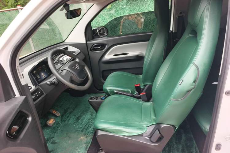 Used Wuling Hongguang MINIEV 2022 Zizai Version Lithium Iron Phosphate Left Front Seat