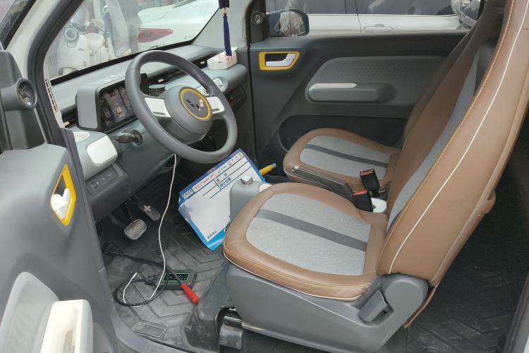 Used Wuling Hongguang MINIEV 2022 GAMEBOY 300km Enthusiast Model with Lithium Iron Phosphate Left Front Seat