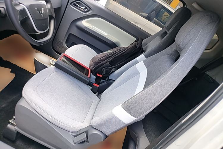 Used Wuling Hongguang MINIEV 2022 Macaron Fashion Edition Lithium-Nickel-Cobalt-Alpha-oxide Left Front Seat