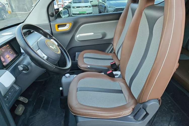 Used Wuling Hongguang MINIEV 2022 GAMEBOY 300km Enthusiast Model with Lithium Iron Phosphate Left Front Seat