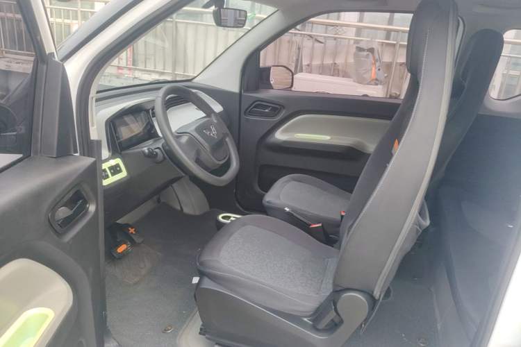 Used Wuling Hongguang MINIEV 2022 Easy Version Lithium Iron Phosphate Left Front Seat