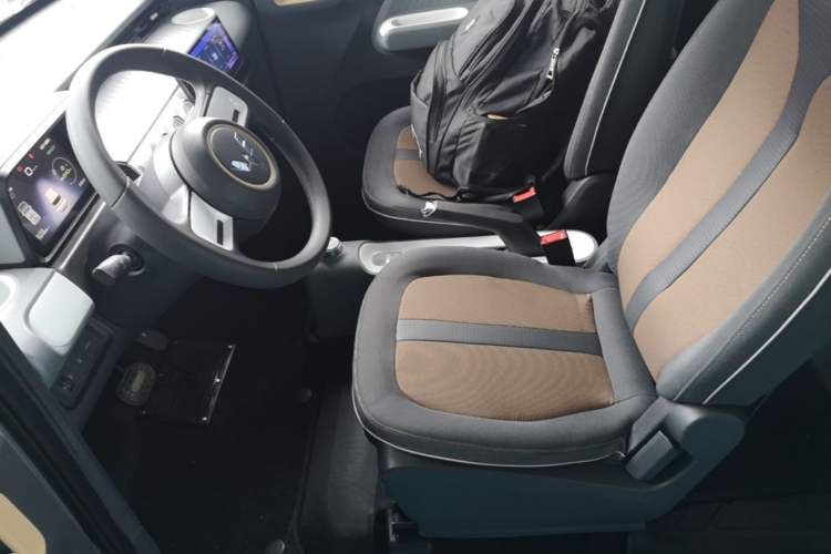 Used Wuling Hongguang MINIEV 2022 GAMEBOY 300km Play Edition Lithium Iron Phosphate Left Front Seat