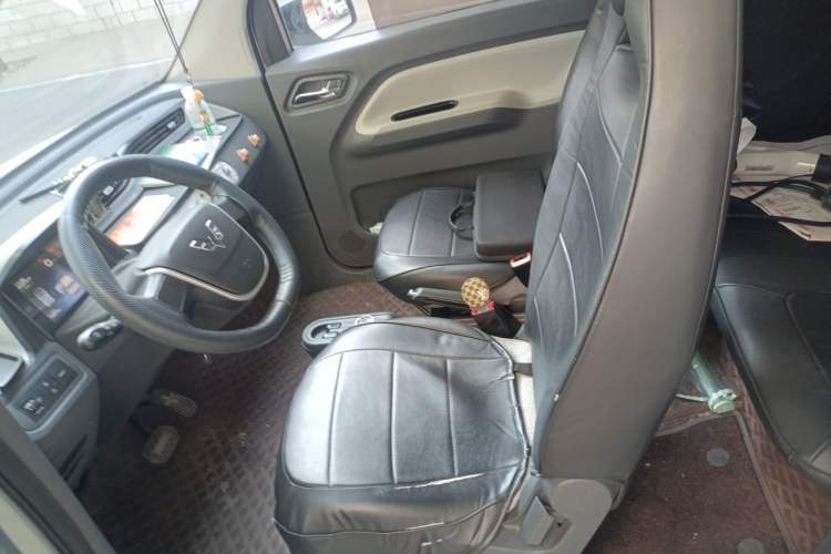 Used Wuling Hongguang MINIEV 2022 Macaron Premium Model – Lithium Iron Phosphate Left Front Seat
