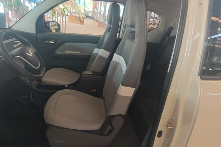 Used Wuling Hongguang MINIEV 2022 Macaron Premium Model – Lithium Iron Phosphate Left Front Seat