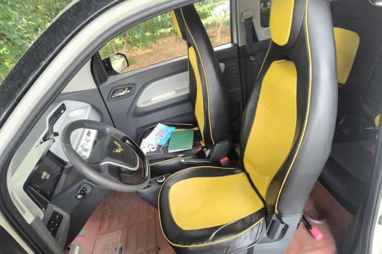 Used Wuling Hongguang MINIEV 2022 Macaron Premium Model – Lithium Iron Phosphate Left Front Seat