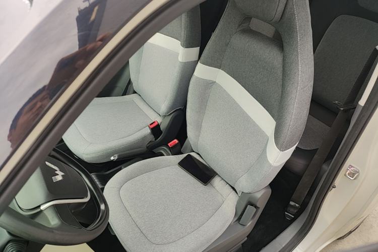 Used Wuling Hongguang MINIEV 2022 Macaron Premium Model – Lithium Iron Phosphate Left Front Seat