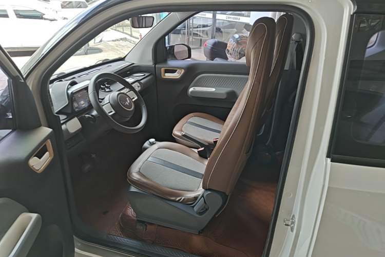 Used Wuling Hongguang MINIEV 2022 GAMEBOY 200km Gaming Edition with Lithium Iron Phosphate Left Front Seat