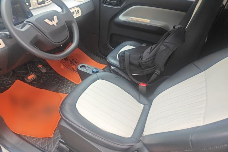 Used Wuling Hongguang MINIEV 2022 Zizai Version Lithium Iron Phosphate Left Front Seat