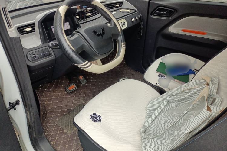 Used Wuling Hongguang MINIEV 2022 Easy Version Lithium Iron Phosphate Left Front Seat