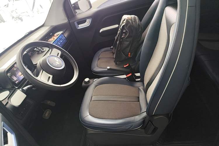 Used Wuling Hongguang MINIEV 2022 GAMEBOY 200km Gaming Edition with Lithium Iron Phosphate Left Front Seat