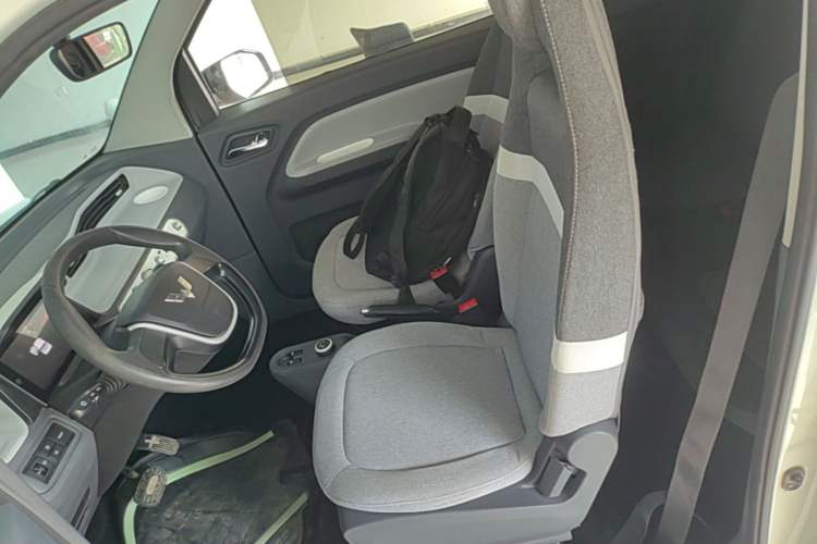 Used Wuling Hongguang MINIEV 2022 Macaron Premium Model – Lithium Iron Phosphate Left Front Seat