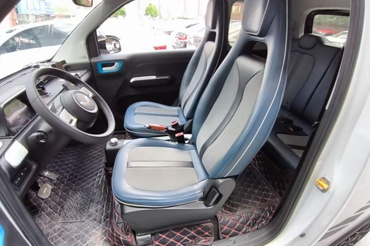 Used Wuling Hongguang MINIEV 2022 GAMEBOY 200km Gaming Edition with Lithium Iron Phosphate Left Front Seat