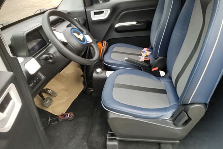 Used Wuling Hongguang MINIEV 2022 GAMEBOY 300km Enthusiast Model with Lithium Iron Phosphate Left Front Seat