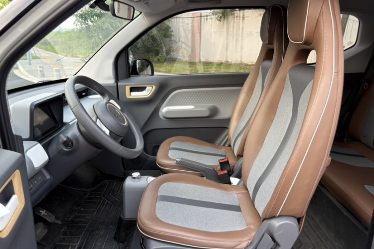 Used Wuling Hongguang MINIEV 2022 GAMEBOY 200km Gaming Edition with Lithium Iron Phosphate Left Front Seat