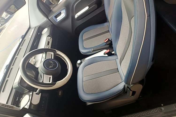 Used Wuling Hongguang MINIEV 2022 GAMEBOY 200km Gaming Edition with Lithium Iron Phosphate Left Front Seat