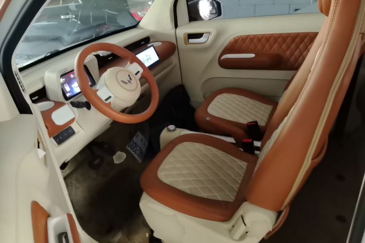 Used Wuling Hongguang MINIEV 2022 GAMEBOY 200km Gaming Edition with Lithium Iron Phosphate Left Front Seat