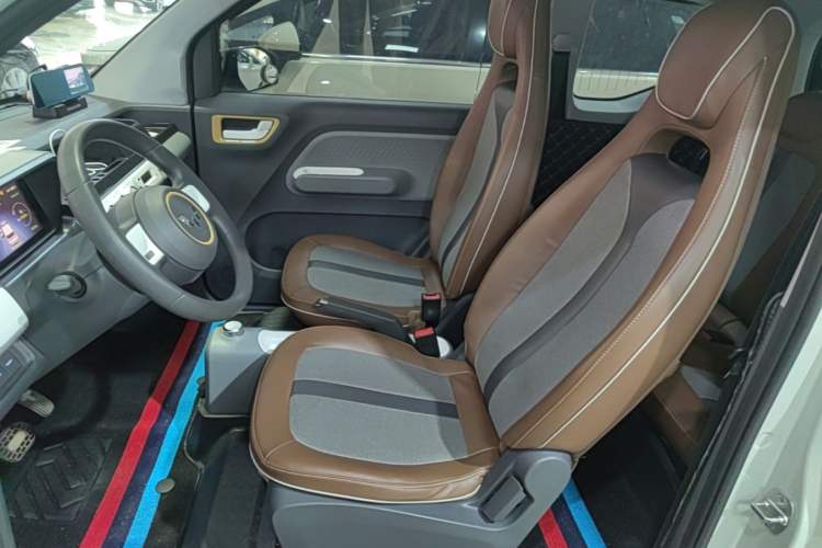 Used Wuling Hongguang MINIEV 2022 GAMEBOY 300km Enthusiast Model with Lithium Iron Phosphate Left Front Seat