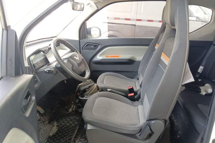 Used Wuling Hongguang MINIEV 2022 Enjoy Edition Lithium Iron Phosphate Left Front Seat