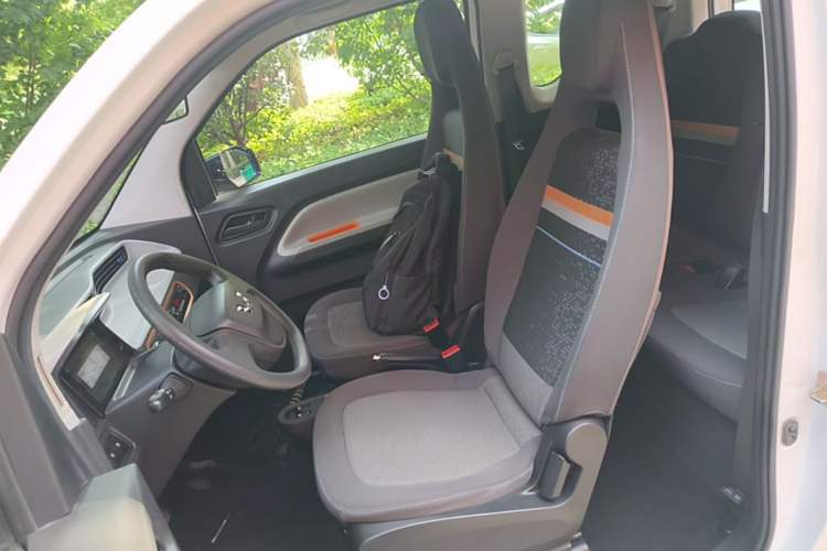 Used Wuling Hongguang MINIEV 2022 Easy Version Lithium Iron Phosphate Left Front Seat
