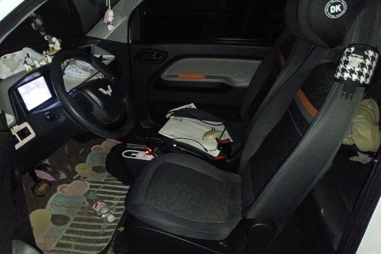 Used Wuling Hongguang MINIEV 2022 Zizai Version Lithium Iron Phosphate Left Front Seat