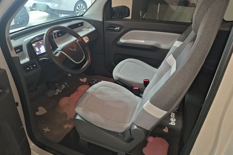 Used Wuling Hongguang MINIEV 2022 Macaron Premium Model – Lithium Iron Phosphate Left Front Seat