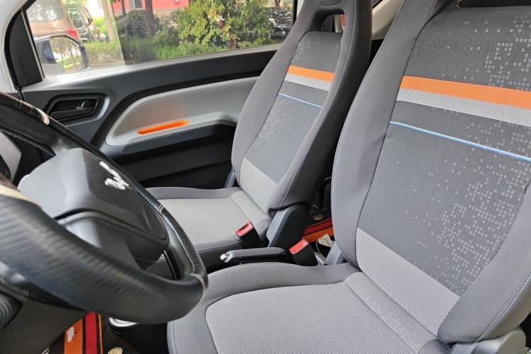Used Wuling Hongguang MINIEV 2022 Zizai Version Lithium Iron Phosphate Left Front Seat