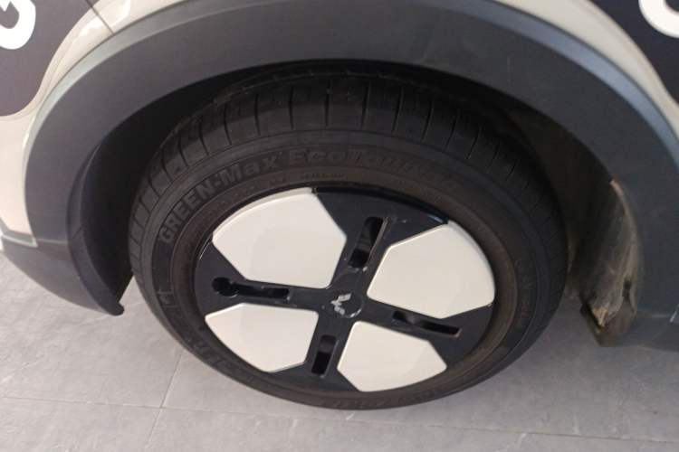 Used Wuling Hongguang MINIEV 2022 GAMEBOY 300km Enthusiast Model with Lithium Iron Phosphate Left Front Wheel Hub