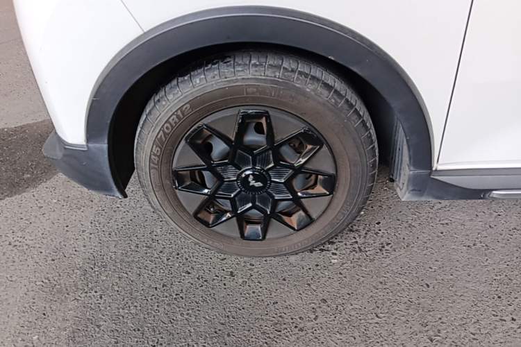 Used Wuling Hongguang MINIEV 2022 GAMEBOY 200km Gaming Edition with Lithium Iron Phosphate Left Front Wheel Hub