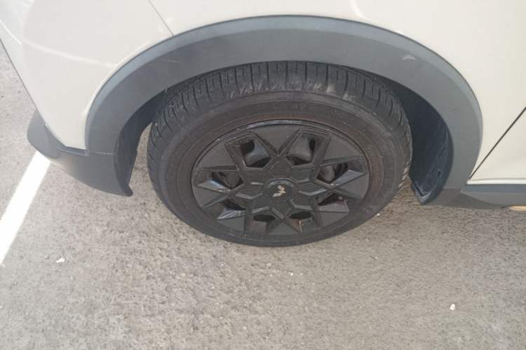 Used Wuling Hongguang MINIEV 2022 GAMEBOY 200km Gaming Edition with Lithium Iron Phosphate Left Front Wheel Hub