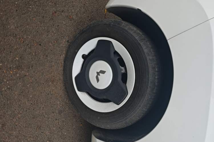 Used Wuling Hongguang MINIEV 2022 Enjoy Edition Lithium-Ion Battery Left Front Wheel Hub