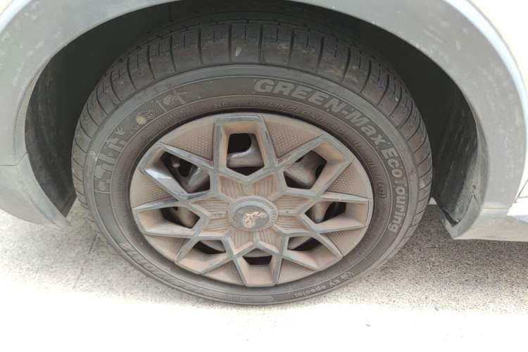Used Wuling Hongguang MINIEV 2022 GAMEBOY 200km Gaming Edition with Lithium Iron Phosphate Left Front Wheel Hub