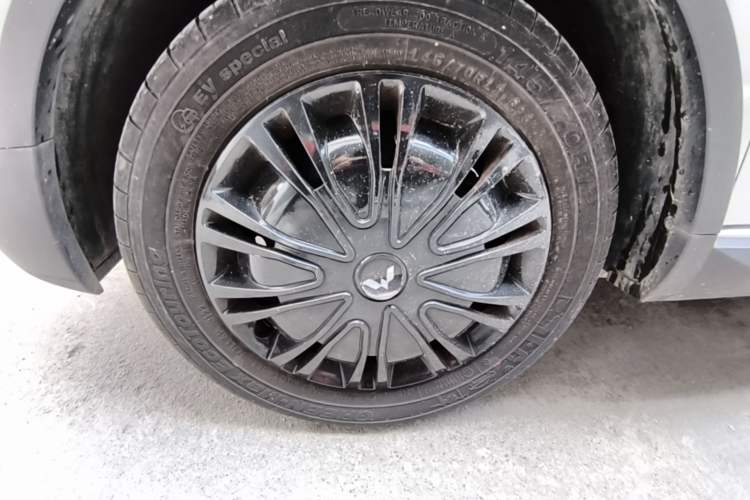 Used Wuling Hongguang MINIEV 2022 GAMEBOY 200km Gaming Edition with Lithium Iron Phosphate Left Front Wheel Hub