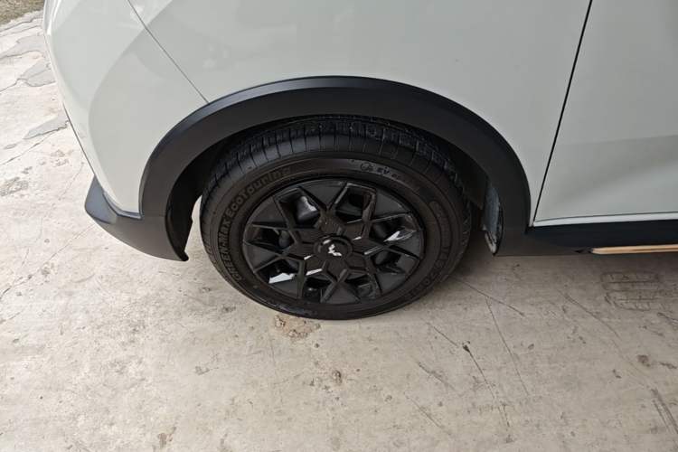Used Wuling Hongguang MINIEV 2022 GAMEBOY 300km Enthusiast Model with Lithium Iron Phosphate Left Front Wheel Hub