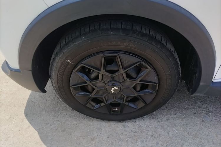 Used Wuling Hongguang MINIEV 2022 GAMEBOY 200km Gaming Edition with Lithium Iron Phosphate Left Front Wheel Hub