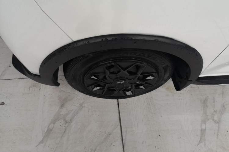 Used Wuling Hongguang MINIEV 2022 GAMEBOY 300km Enthusiast Model with Lithium Iron Phosphate Left Front Wheel Hub