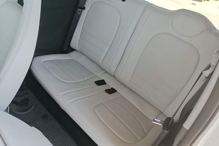 Used Wuling Hongguang MINIEV 2022 Macaron Fashion Edition Lithium-Nickel-Cobalt-Alpha-oxide Left Rear Seat