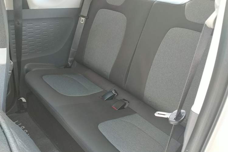 Used Wuling Hongguang MINIEV 2022 Macaron Premium Model – Lithium Iron Phosphate Left Rear Seat