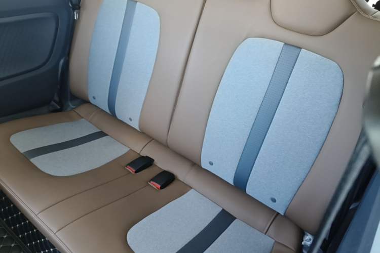 Used Wuling Hongguang MINIEV 2022 GAMEBOY 200km Gaming Edition with Lithium Iron Phosphate Left Rear Seat