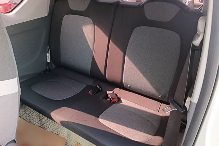 Used Wuling Hongguang MINIEV 2022 Macaron Fashion Model Lithium Iron Phosphate Left Rear Seat