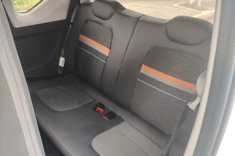 Used Wuling Hongguang MINIEV 2022 Zizai Version Lithium Iron Phosphate Left Rear Seat