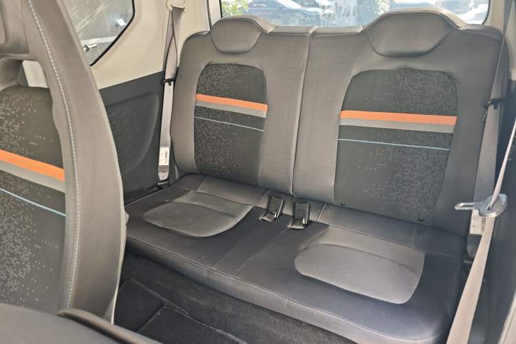 Used Wuling Hongguang MINIEV 2022 Enjoy Edition Lithium Iron Phosphate Left Rear Seat
