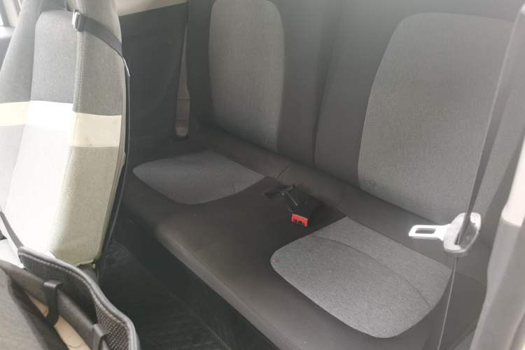 Used Wuling Hongguang MINIEV 2022 Macaron Premium Model – Lithium Iron Phosphate Left Rear Seat